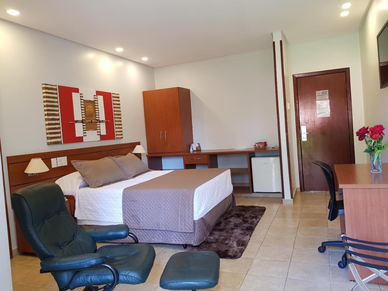Hotel Das Palmeiras Paracatu Luaran gambar