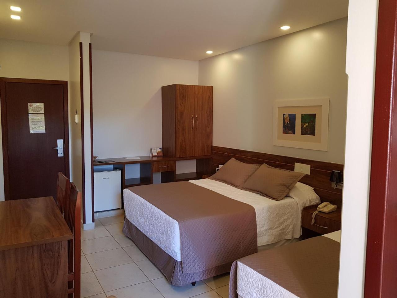 Hotel Das Palmeiras Paracatu Luaran gambar