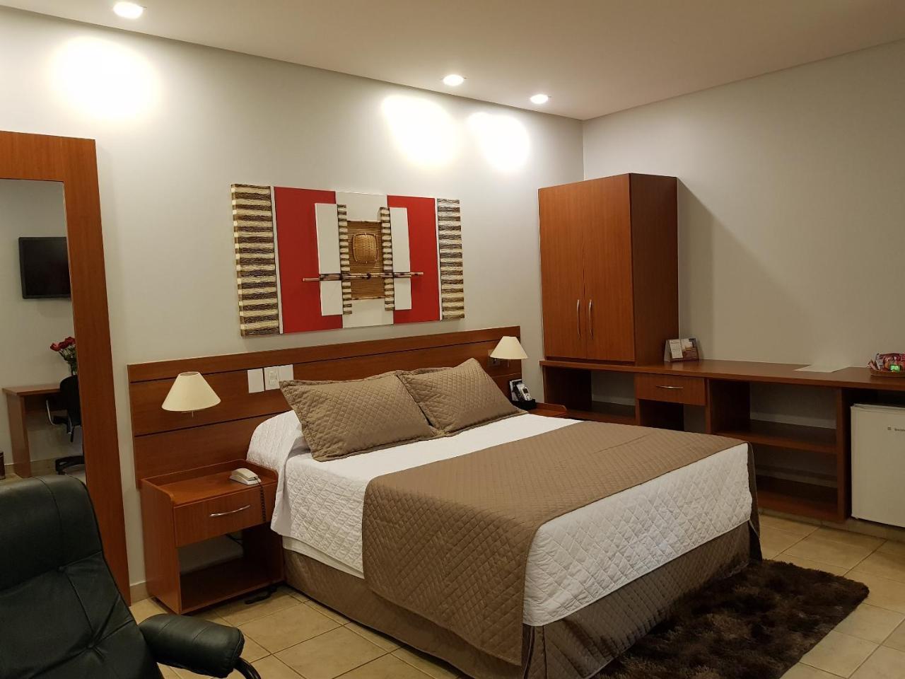Hotel Das Palmeiras Paracatu Luaran gambar